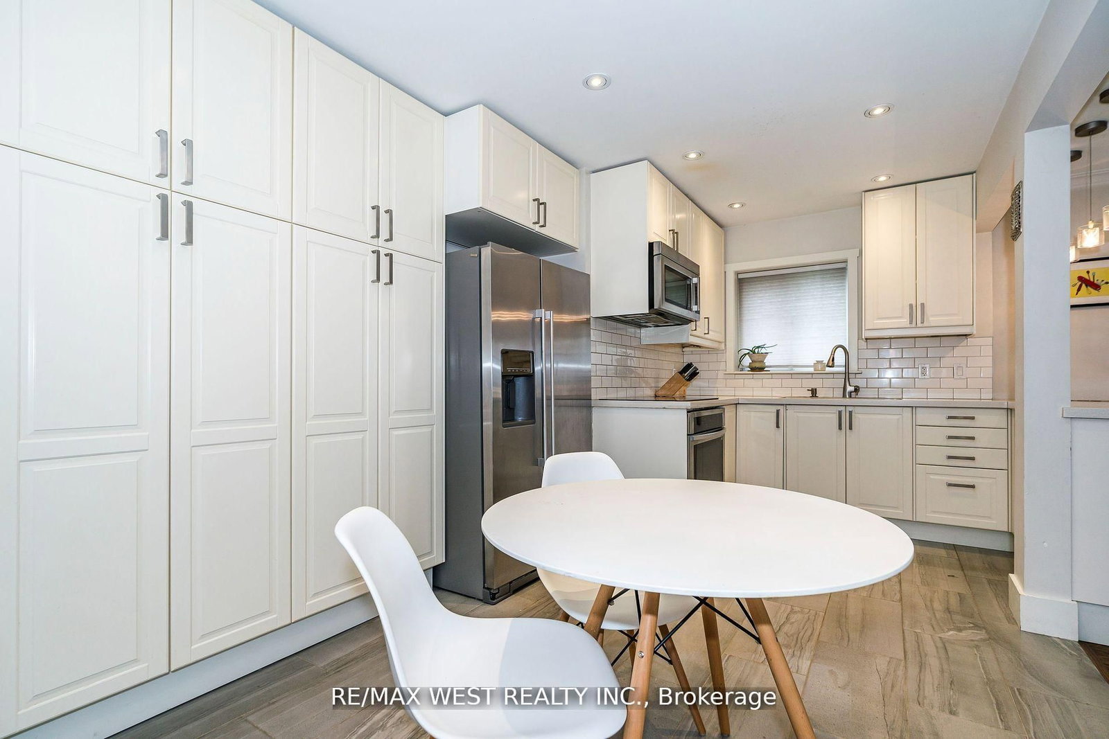 34 Penhurst Avenue, Unit Main Floor - Photo 6