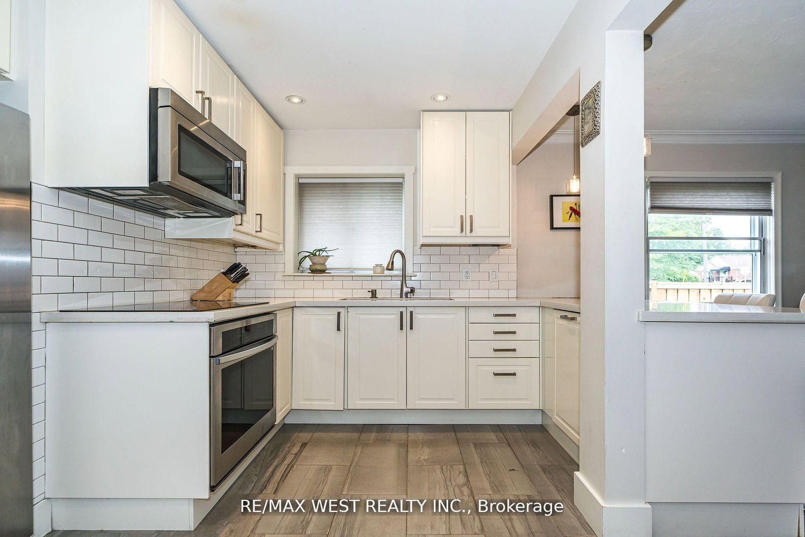 34 Penhurst Avenue, Unit Main Floor - Photo 8