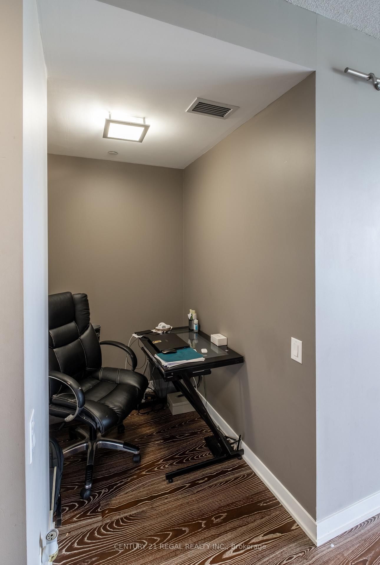 88 Park Lawn Road, Unit 1003 - Photo 17