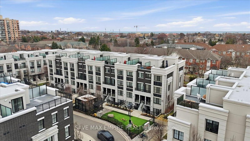 652 Cricklewood Dr #227, Mississauga, Ontario