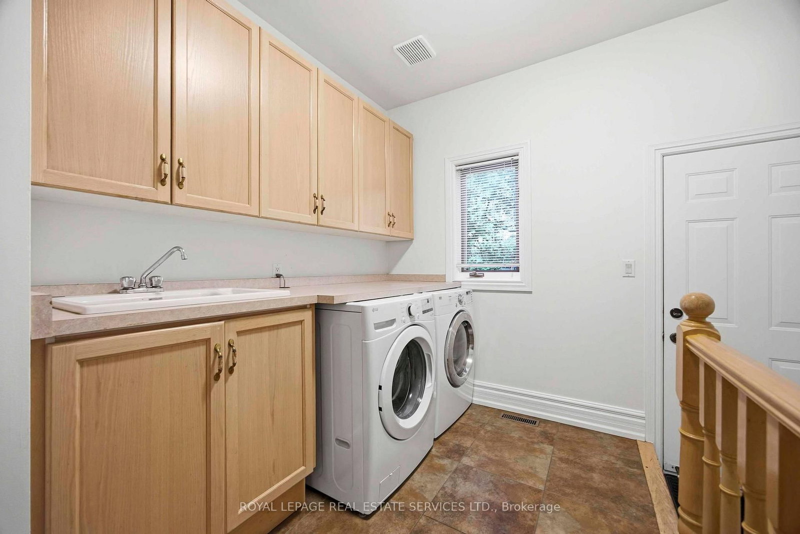 Detached House for sale at 100 Rathburn Road, Toronto, Ontario, M9A 1R7 - Princess-Rosethorn - MLS: W13003574