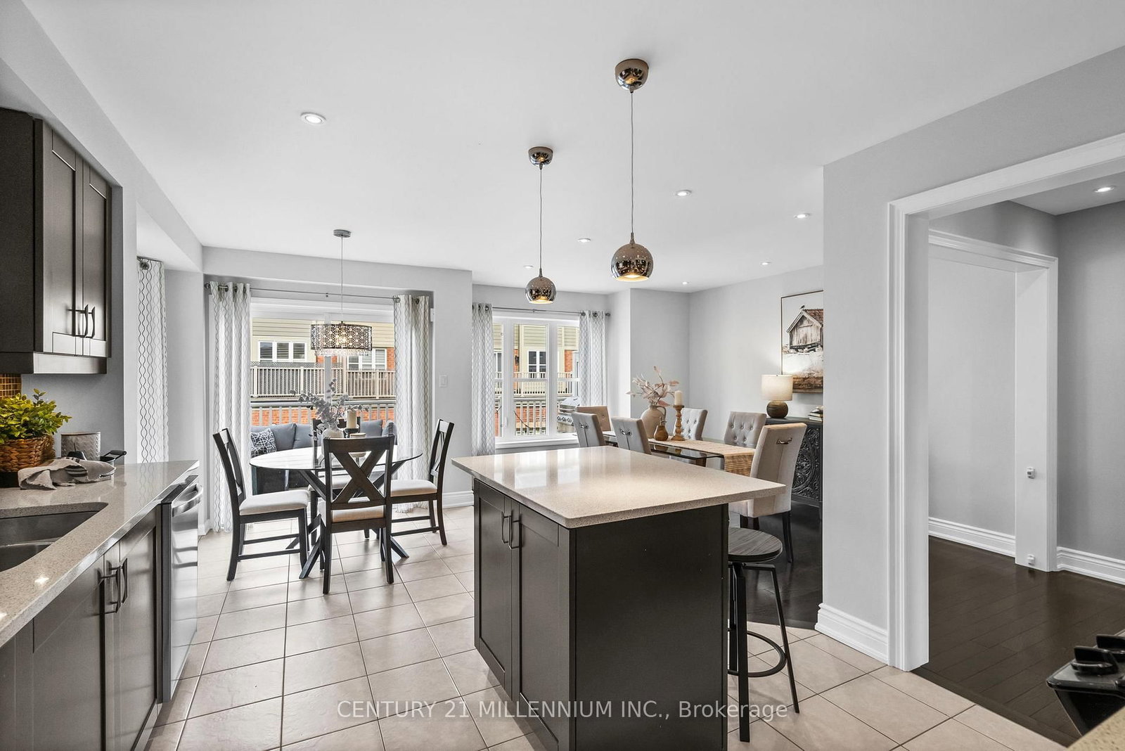 Townhouse for sale at 655 Cargill Path, Milton, Ontario, L9T 0G3 - Coates - MLS: W13003582