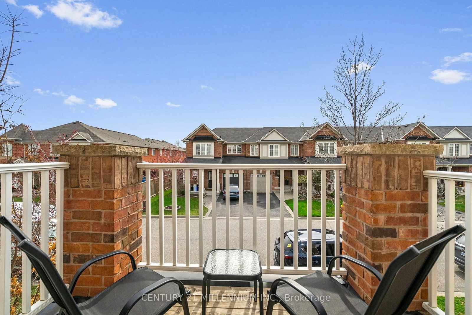 Townhouse for sale at 655 Cargill Path, Milton, Ontario, L9T 0G3 - Coates - MLS: W13003582