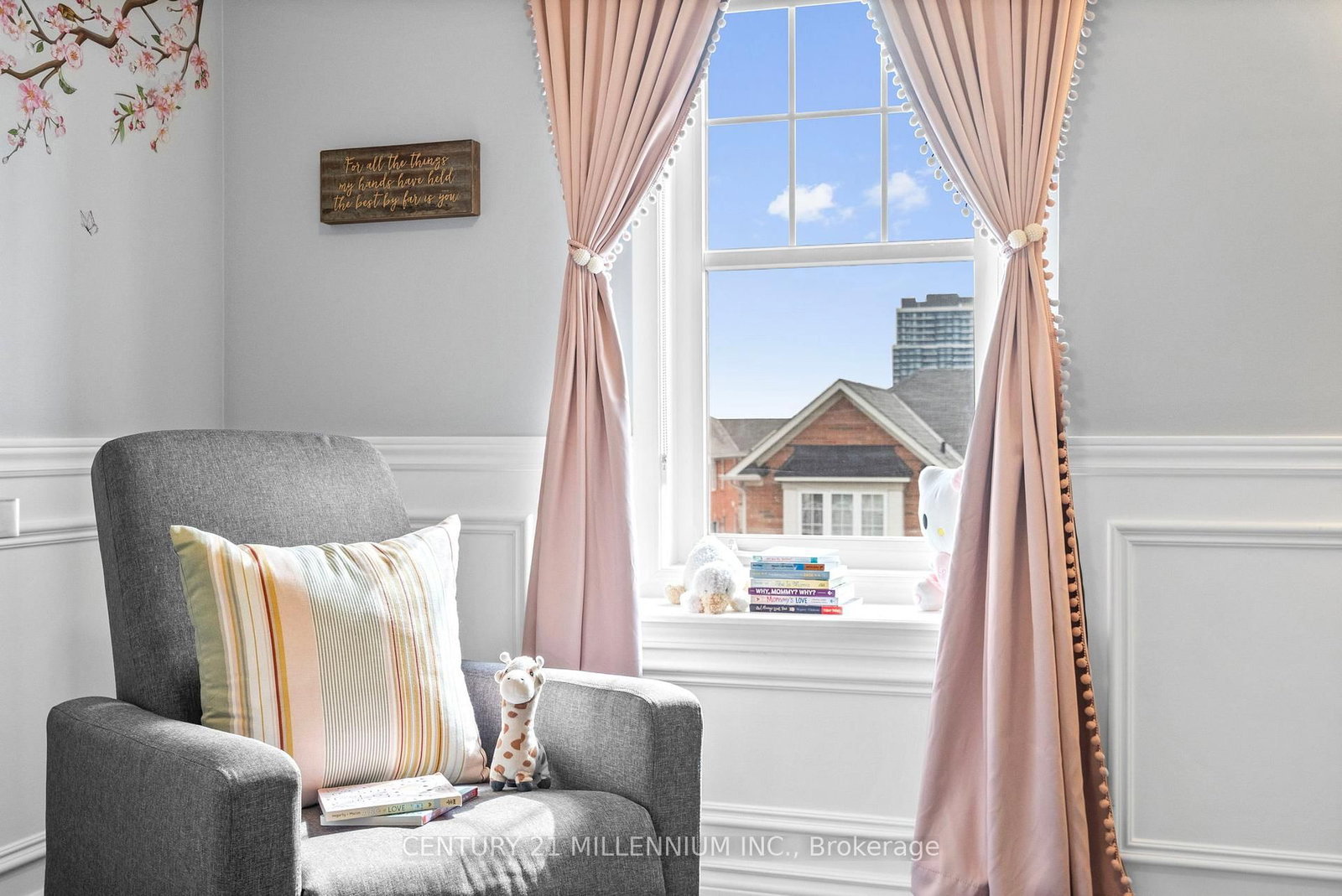 Townhouse for sale at 655 Cargill Path, Milton, Ontario, L9T 0G3 - Coates - MLS: W13003582