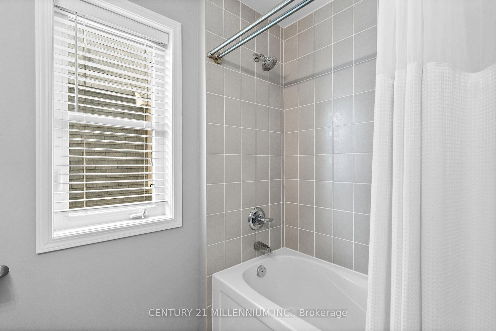 Townhouse for sale at 655 Cargill Path, Milton, Ontario, L9T 0G3 - Coates - MLS: W13003582