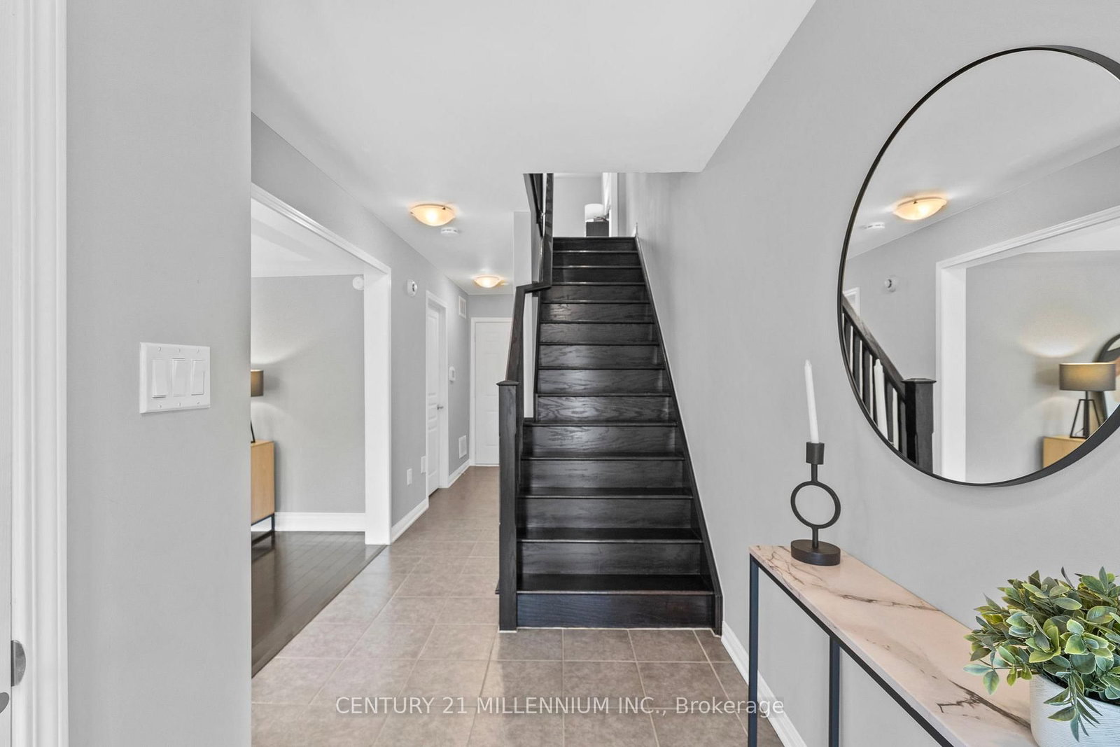 Townhouse for sale at 655 Cargill Path, Milton, Ontario, L9T 0G3 - Coates - MLS: W13003582