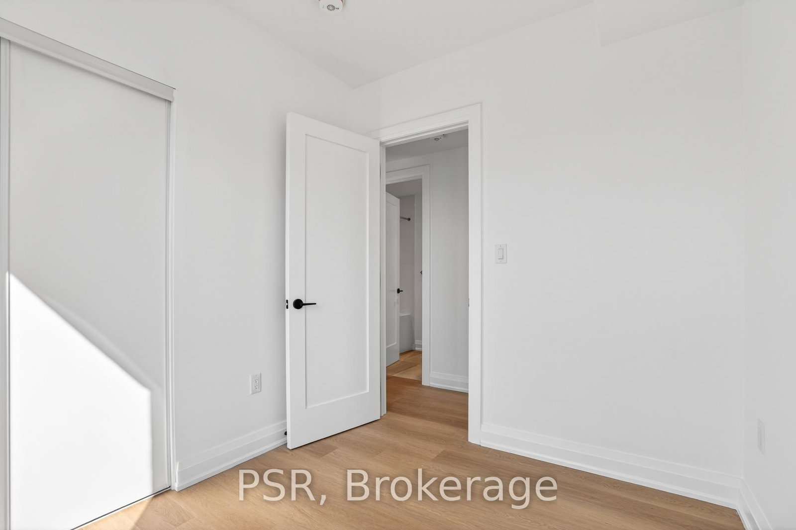 218 Aileen Avenue, Unit B - Photo 21