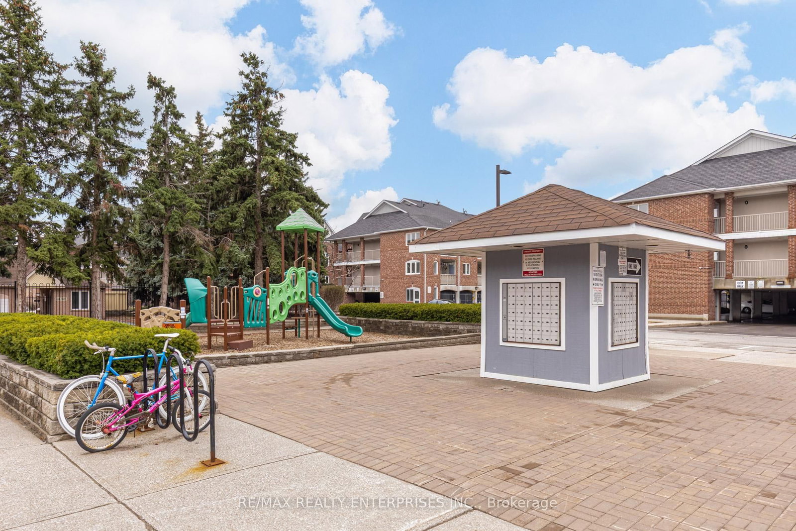 85 Bristol Road E, Unit 156 - Photo 31