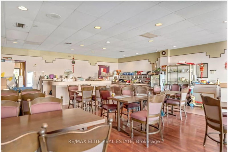 128 Speers Rd, Oakville, L6K 2E7 | Image 2