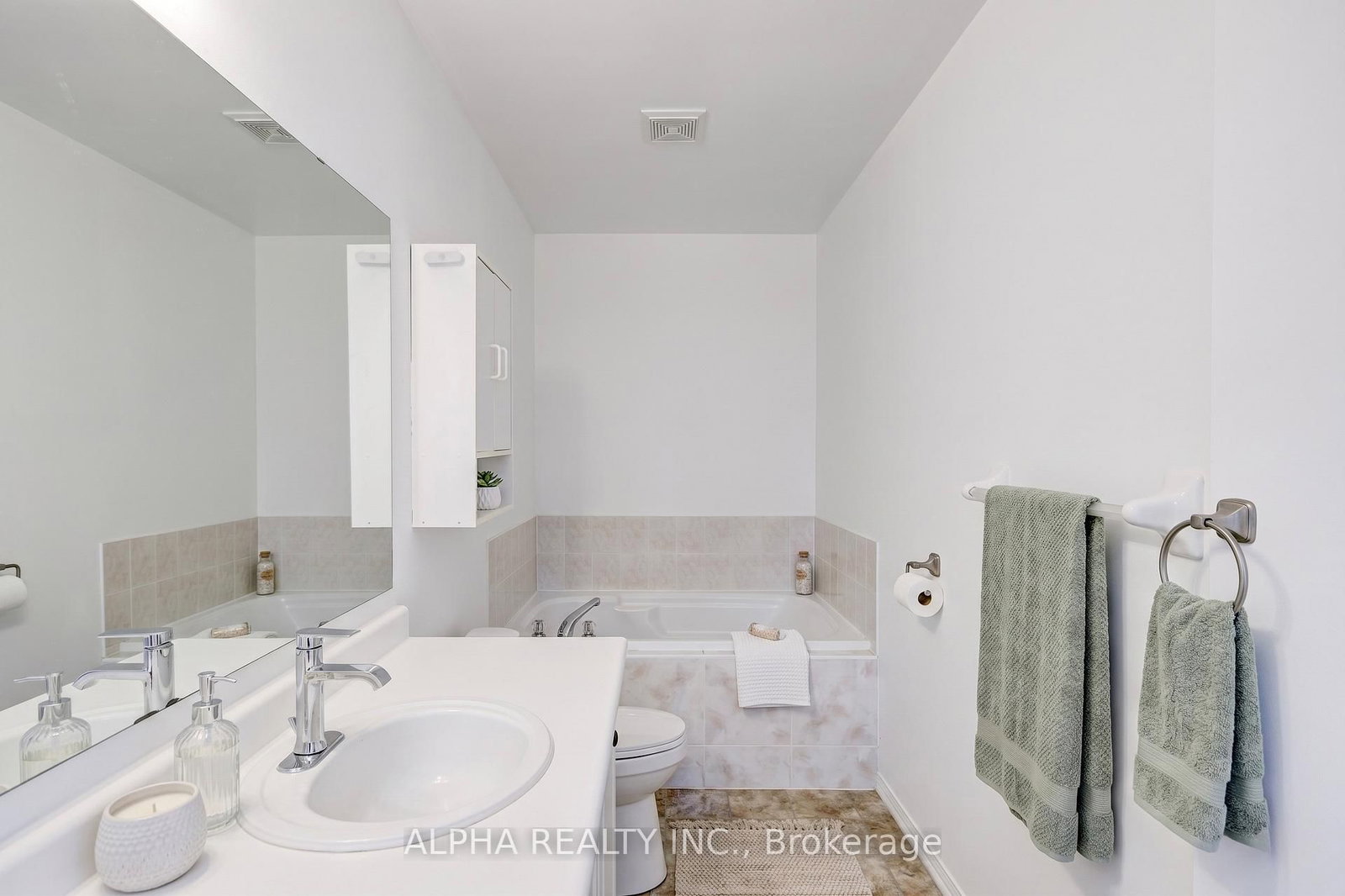 102 Roxton Road - Photo 16