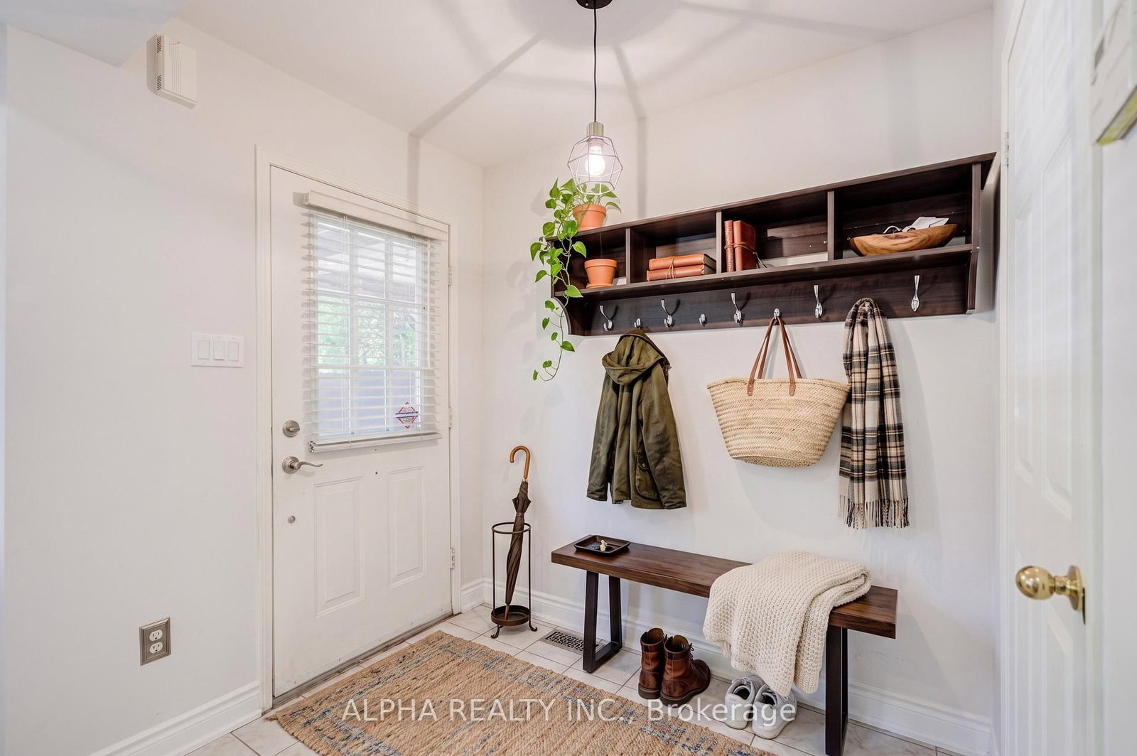 102 Roxton Road - Photo 2