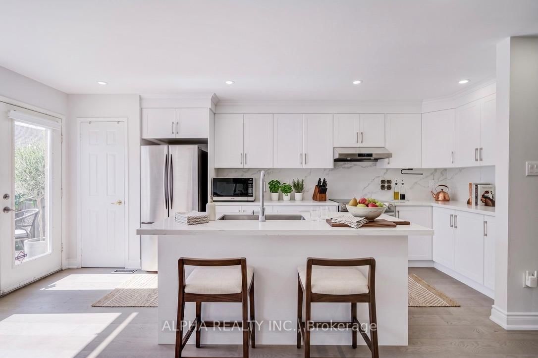 102 Roxton Road - Photo 5