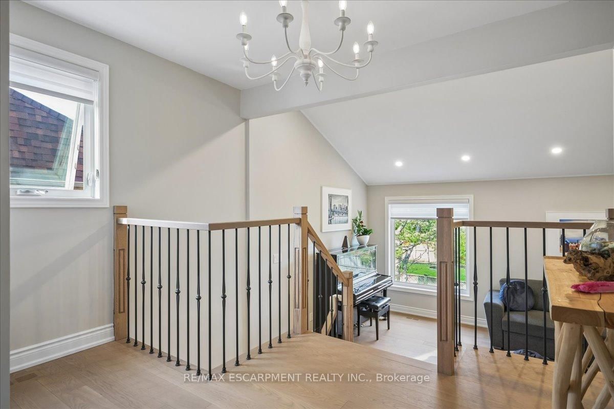 Detached House for sale at 163 Romain Crescent, Oakville, Ontario, L6H 5A7 - College Park - MLS: W13003754