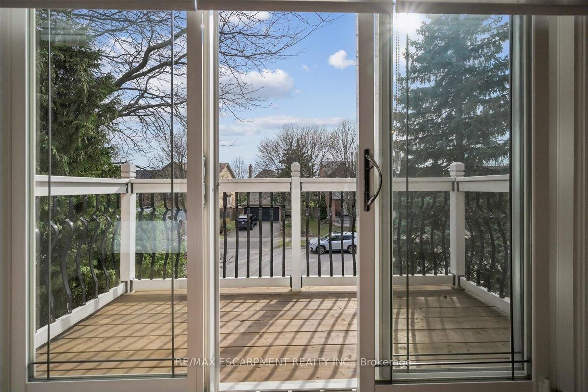 Detached House for sale at 163 Romain Crescent, Oakville, Ontario, L6H 5A7 - College Park - MLS: W13003754