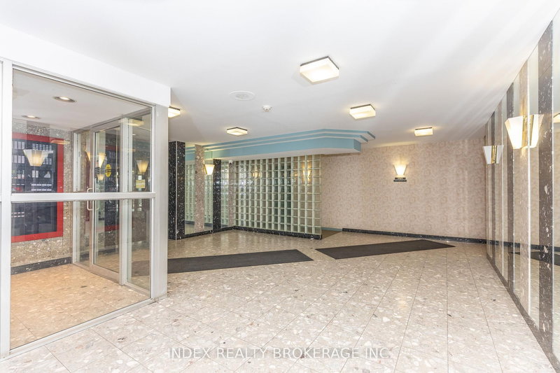 1704 - 3077 Weston Rd, Toronto, M9M 3A1 | Image 3