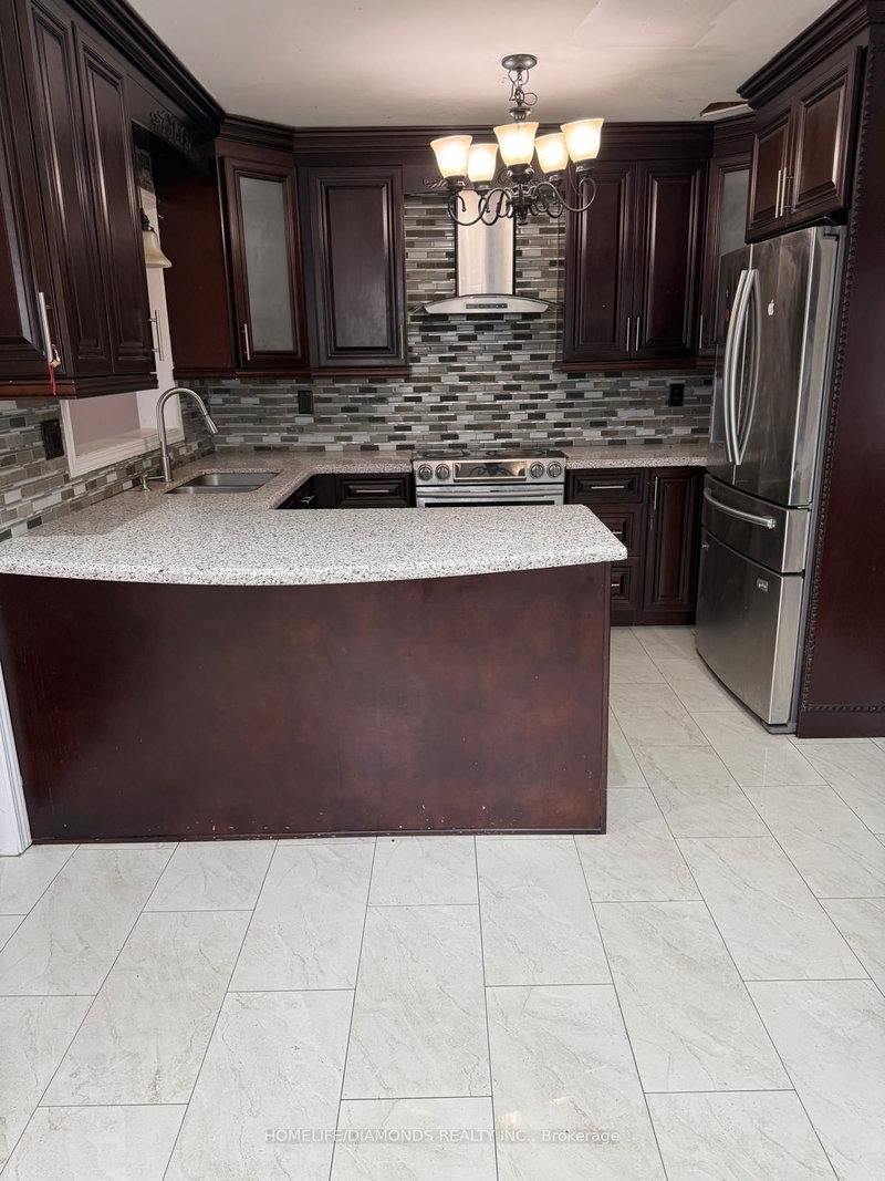 123 OATFIELD Rd, Brampton, L6R 1Y6 | Image 3