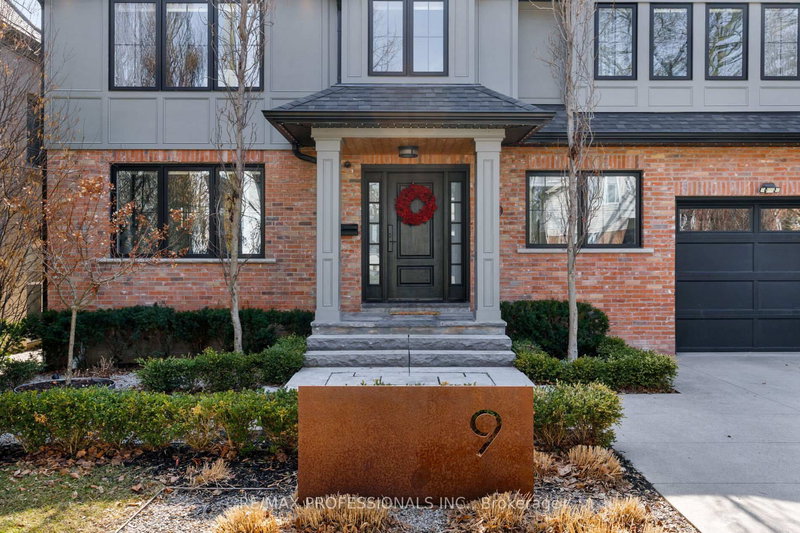 9 Bernice Ave, Toronto, M8Y 1Z5 | Image 3