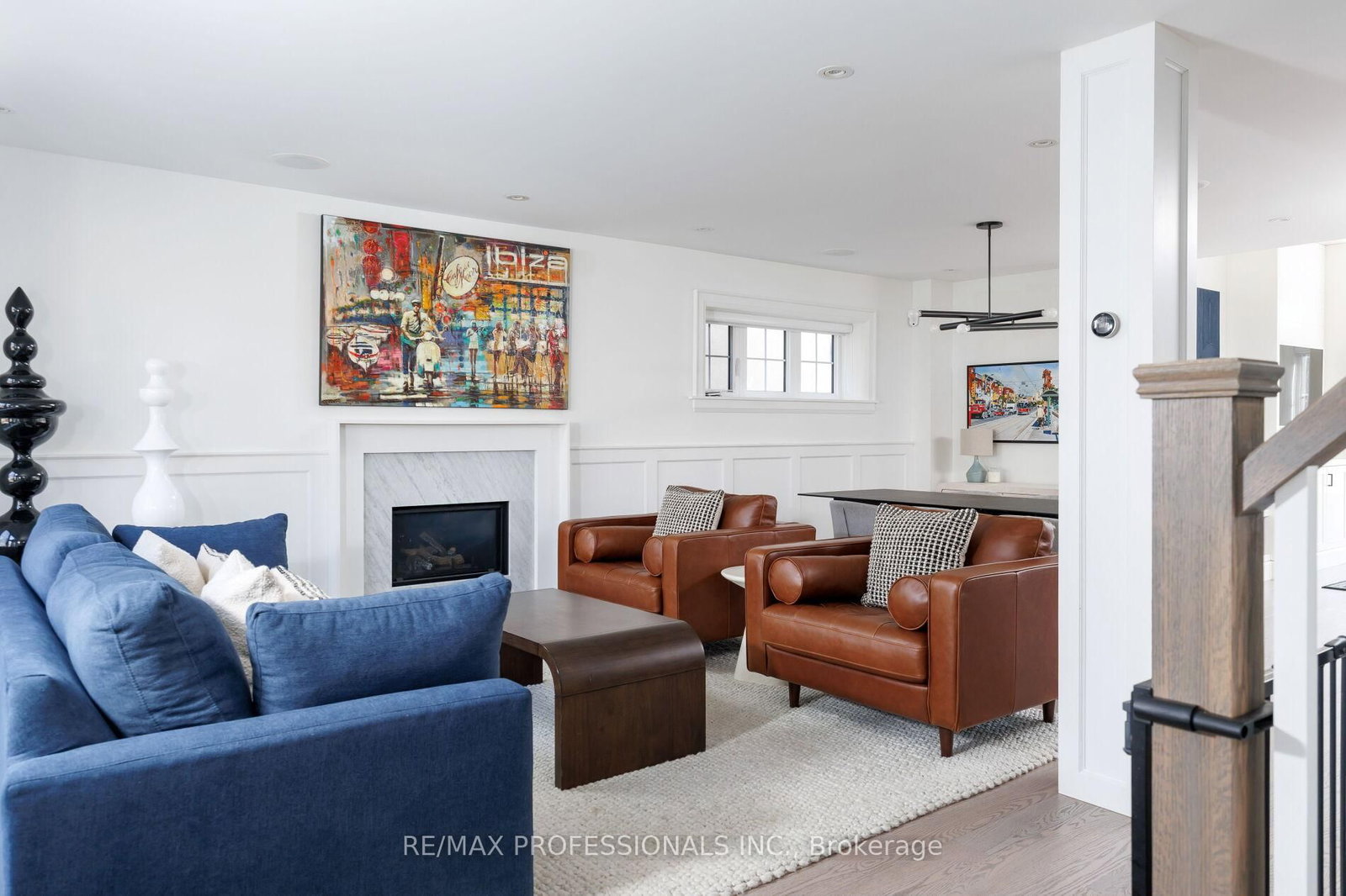 Detached House for sale at 9 Bernice Avenue, Toronto, Ontario, M8Y 1Z5 - Stonegate-Queensway - MLS: W13003874