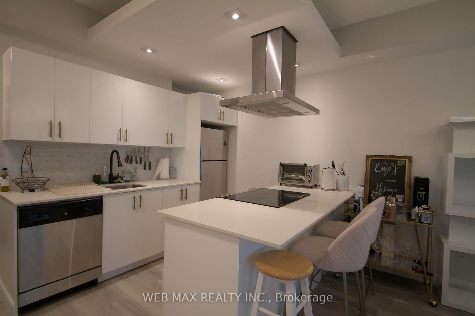 165 Legion Road N, Unit 1133 - Photo 2