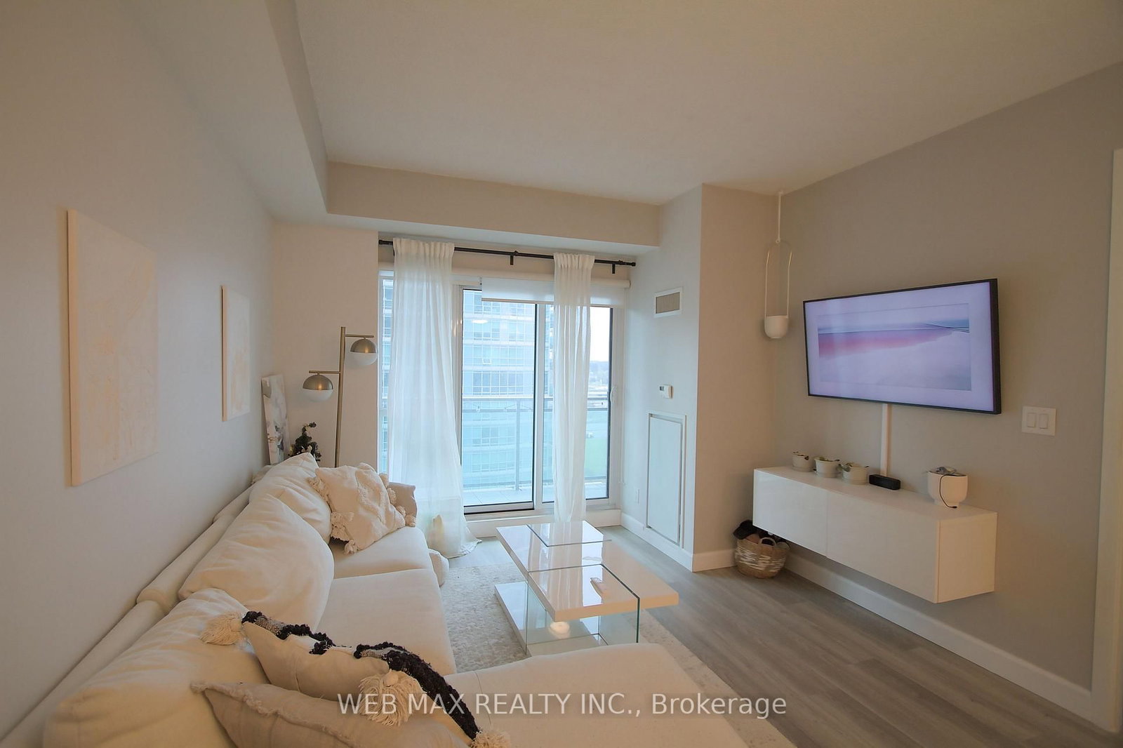 165 Legion Road N, Unit 1133 - Photo 3