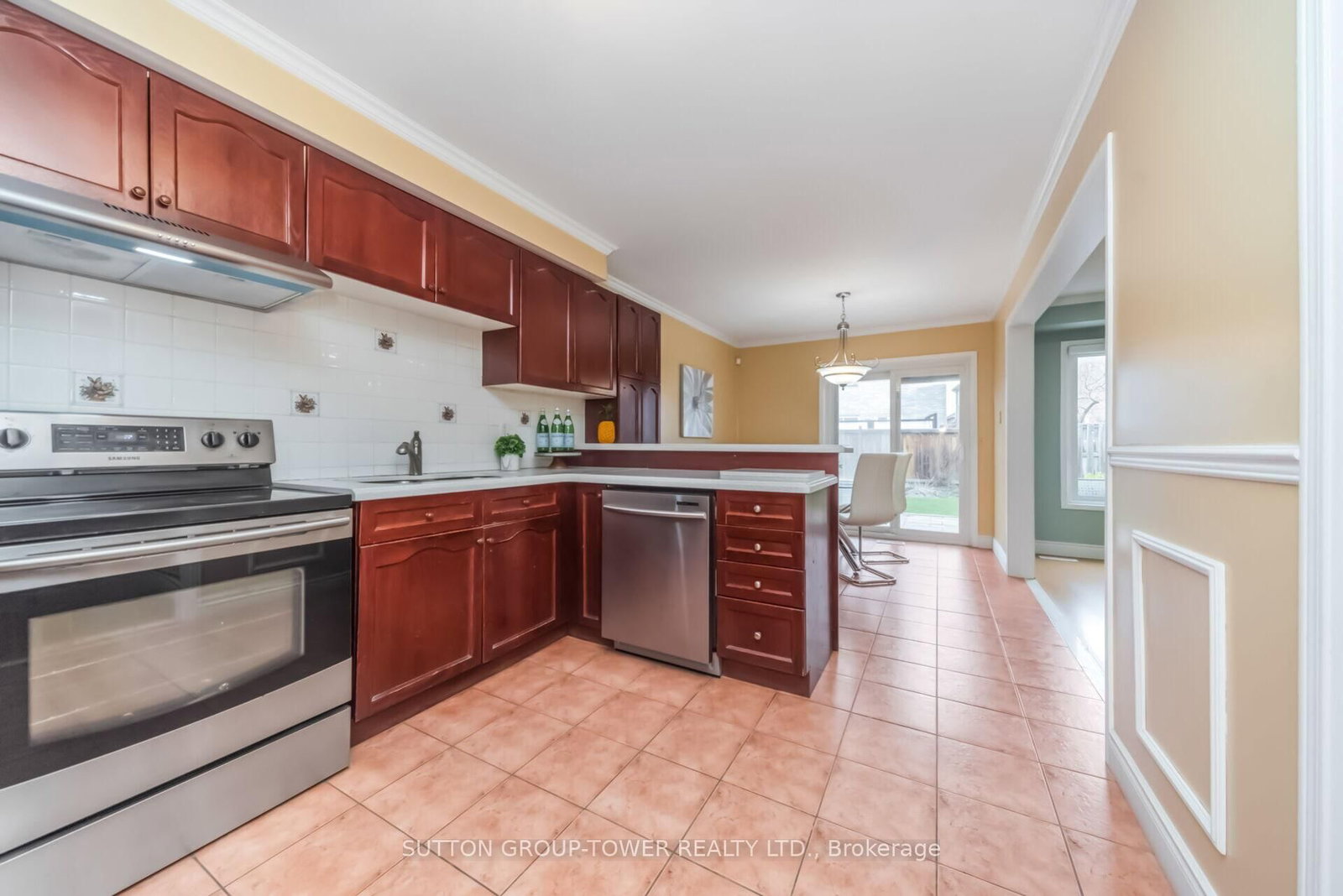 Detached House for sale at 3 Arthurs Crescent, Brampton, Ontario, L6Y 4Y5 - Fletcher's West - MLS: W13003884