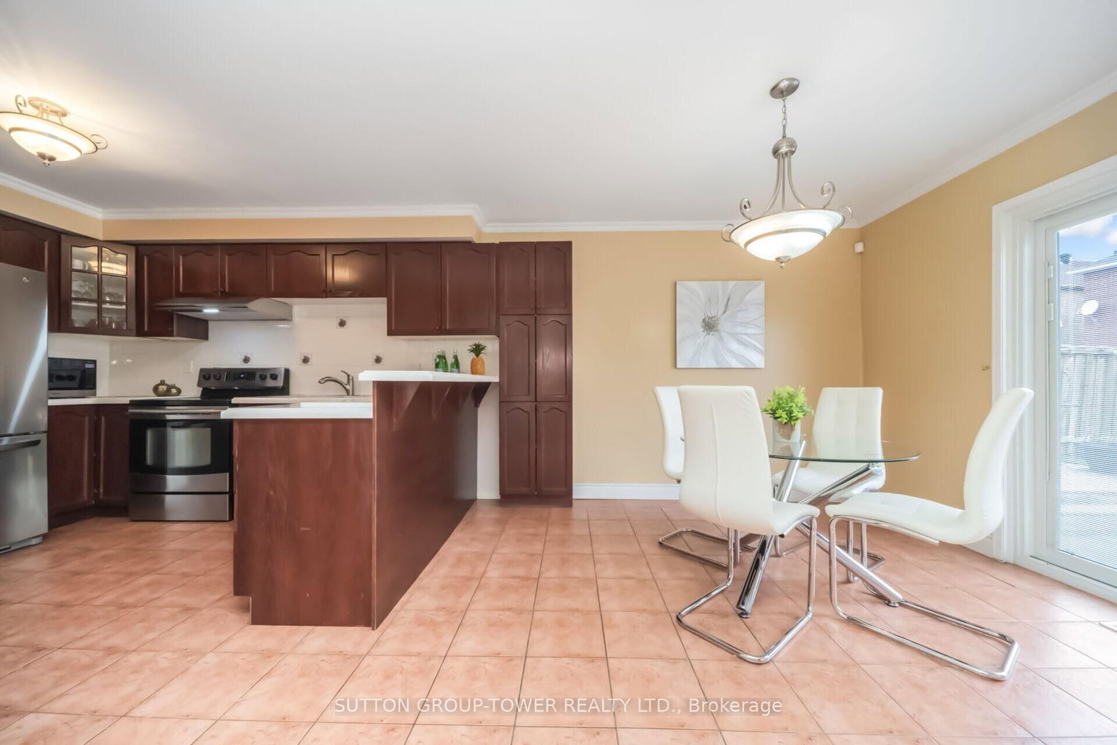 Detached House for sale at 3 Arthurs Crescent, Brampton, Ontario, L6Y 4Y5 - Fletcher's West - MLS: W13003884