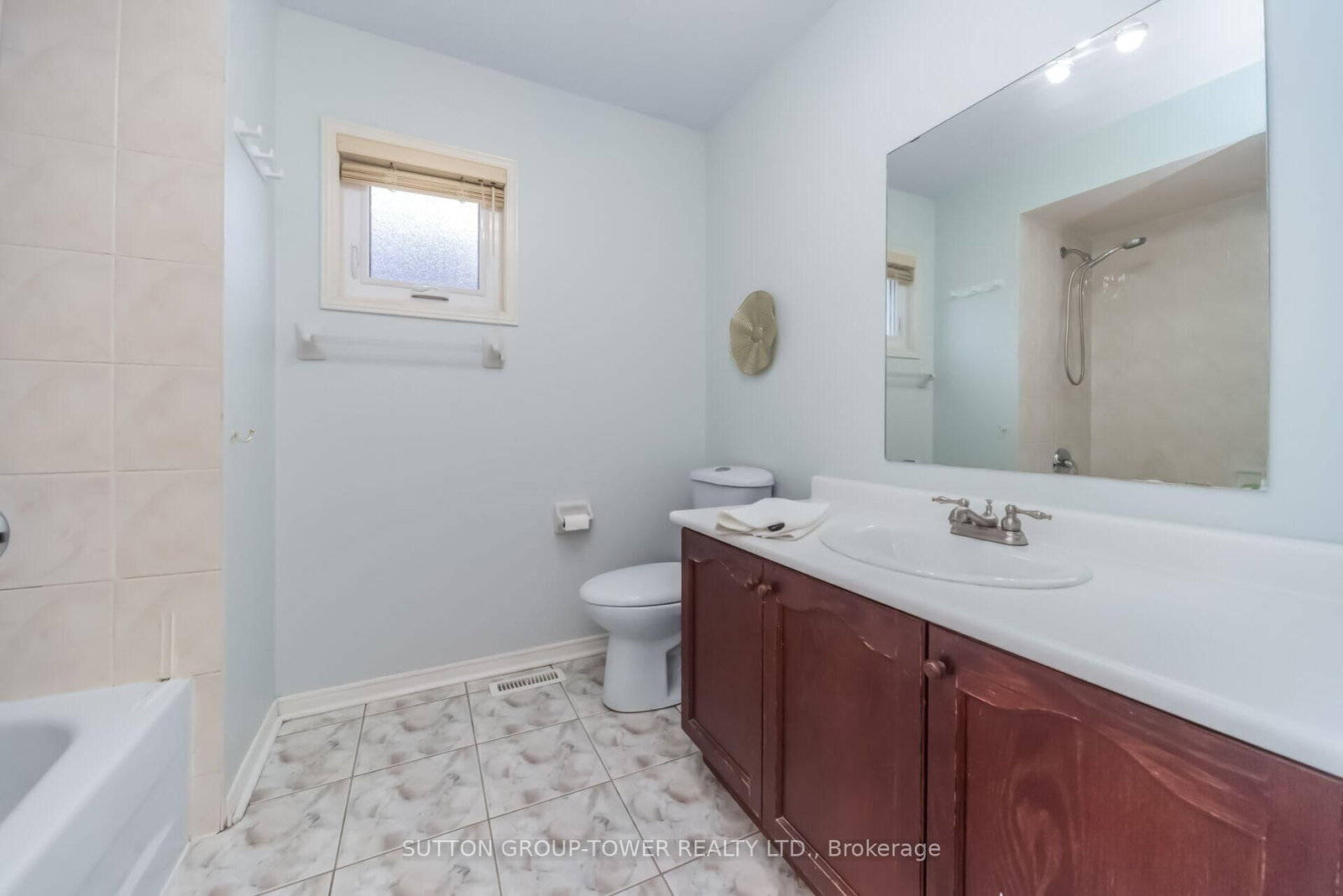 Detached House for sale at 3 Arthurs Crescent, Brampton, Ontario, L6Y 4Y5 - Fletcher's West - MLS: W13003884