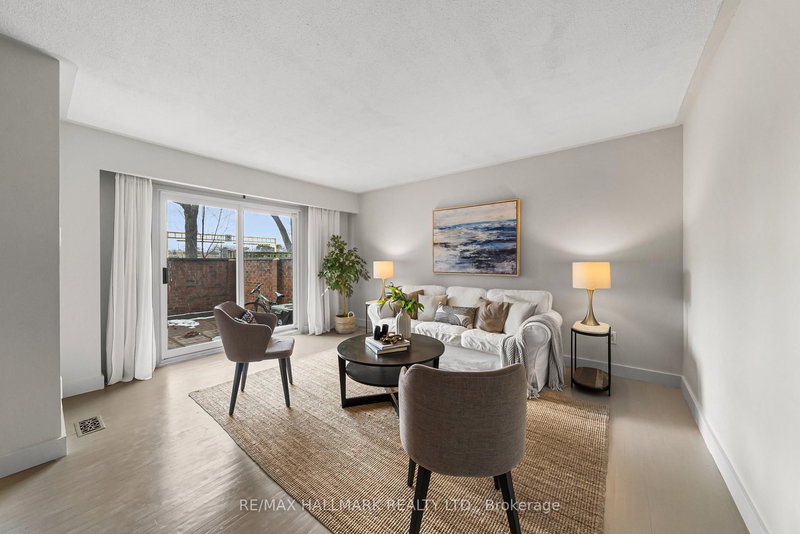 619 Timber Lane, Burlington, L7L 4B1 | Image 3