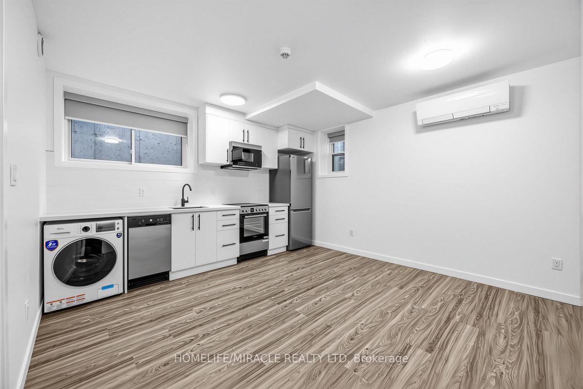 148 Glenlake Avenue, Unit 3 - Photo 15