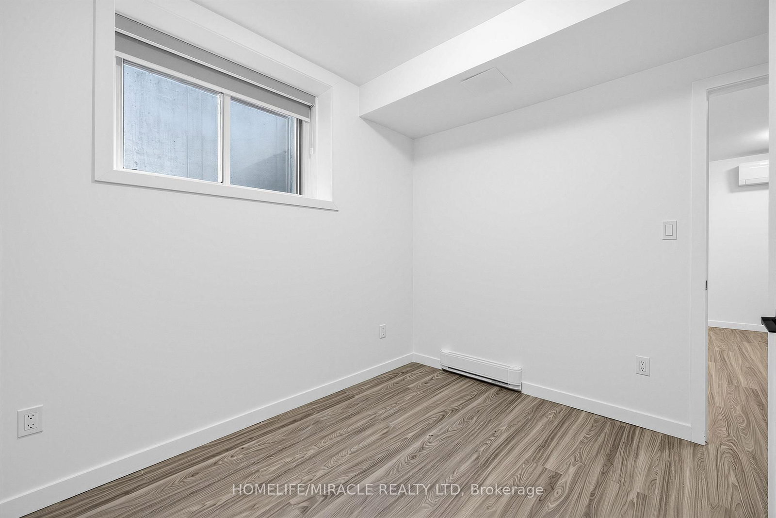 148 Glenlake Avenue, Unit 3 - Photo 18