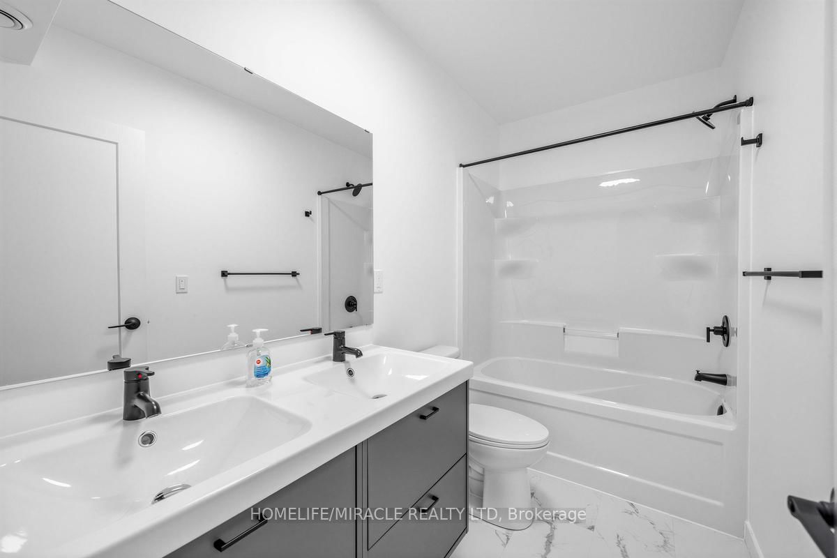 148 Glenlake Avenue, Unit 3 - Photo 23