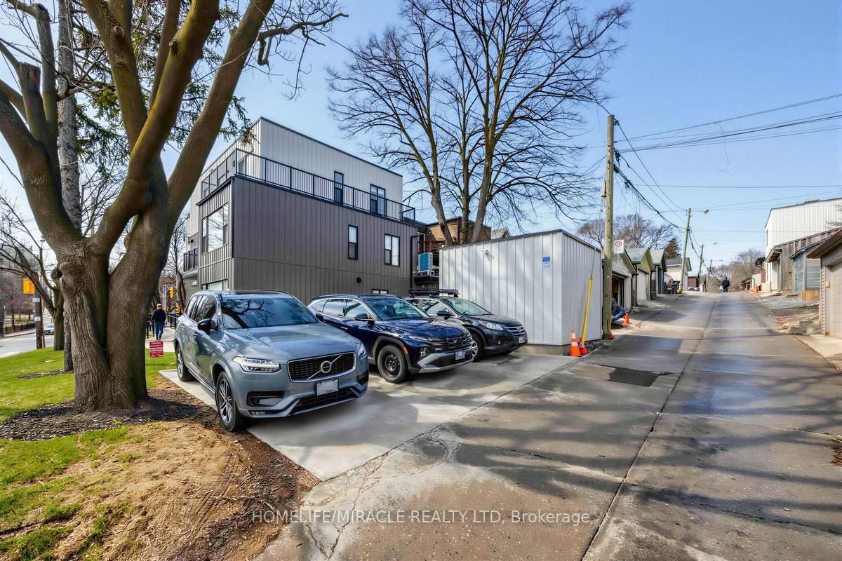 148 Glenlake Avenue, Unit 3 - Photo 25