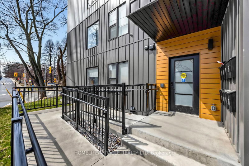 3 - 148 Glenlake Ave, Toronto, M6P 1E7 | Image 3