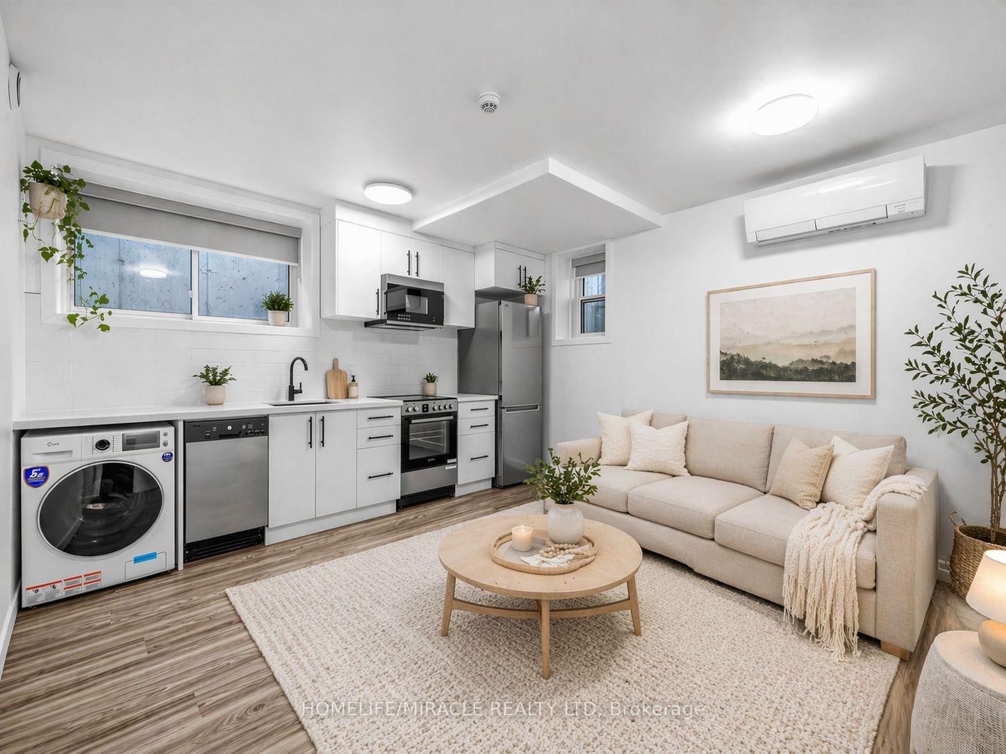 148 Glenlake Avenue, Unit 3 - Photo 8