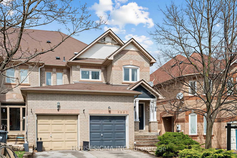3987 Discovery Crt, Mississauga, L5N 7H8 | Image 2