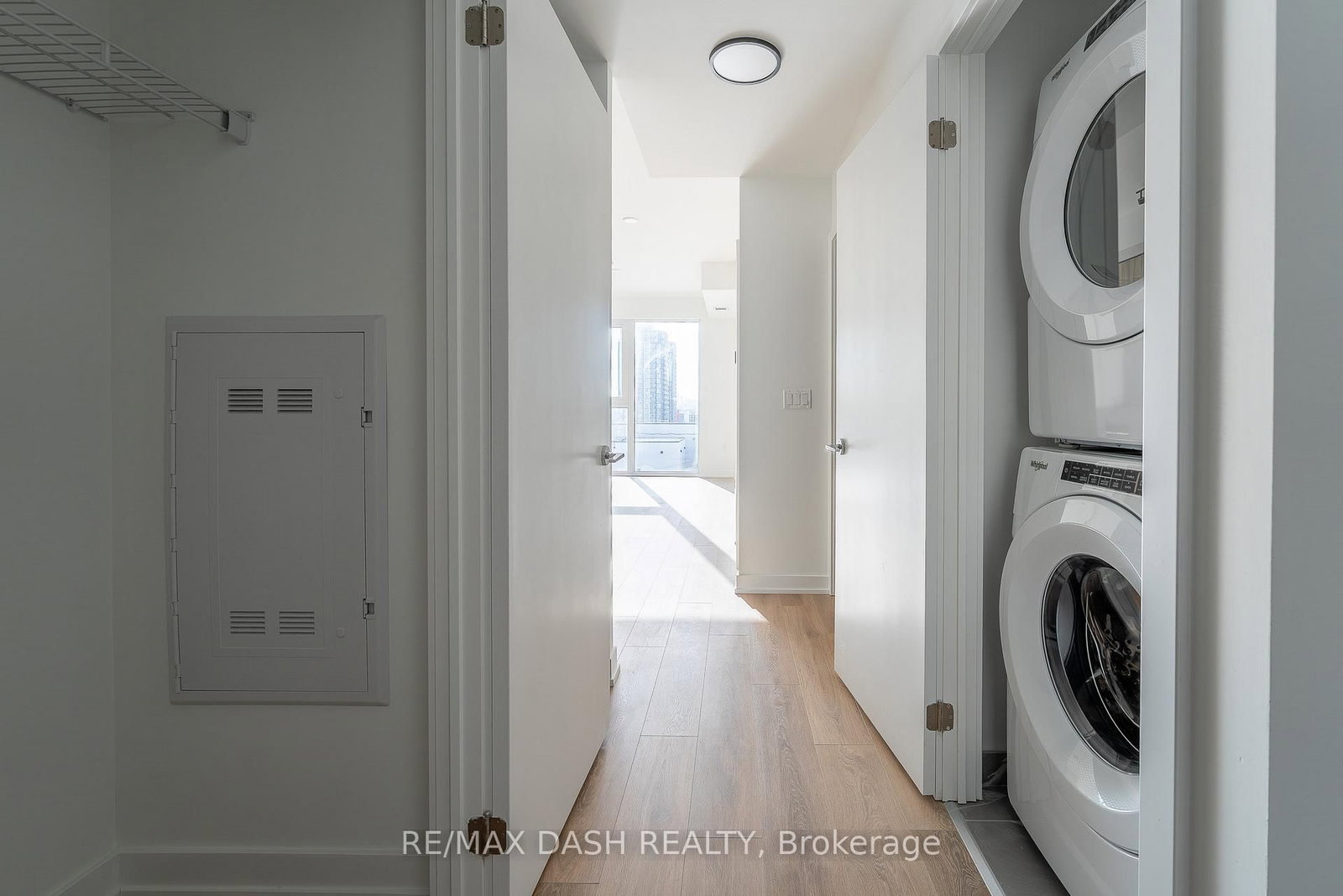 1037 THE QUEENSWAY Avenue, Unit 1006 - Photo 12