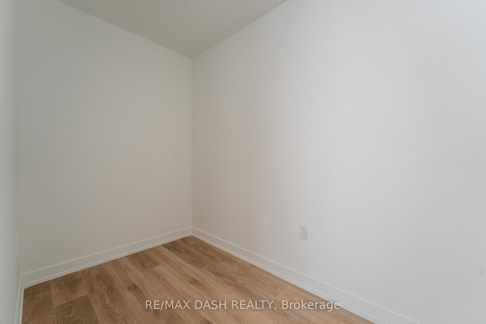 1037 THE QUEENSWAY Avenue, Unit 1006 - Photo 14