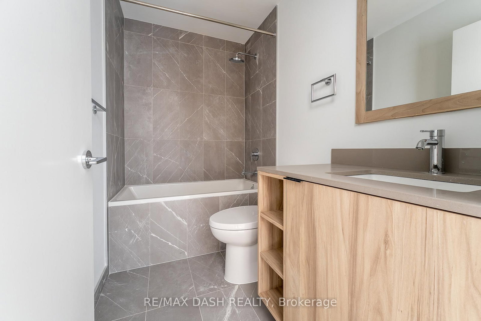 1037 THE QUEENSWAY Avenue, Unit 1006 - Photo 15