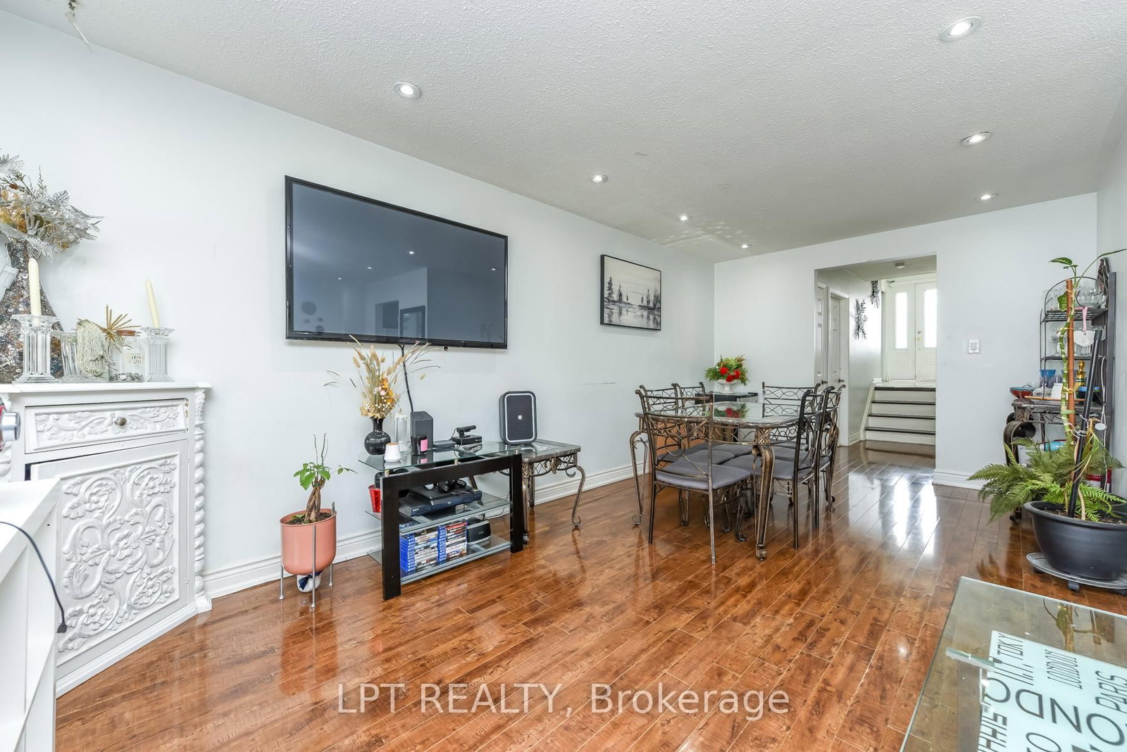 7101 Codlin Avenue - Photo 14