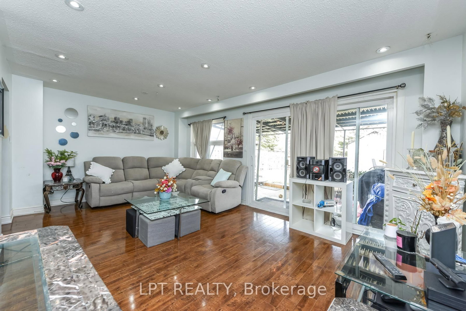 7101 Codlin Avenue - Photo 17