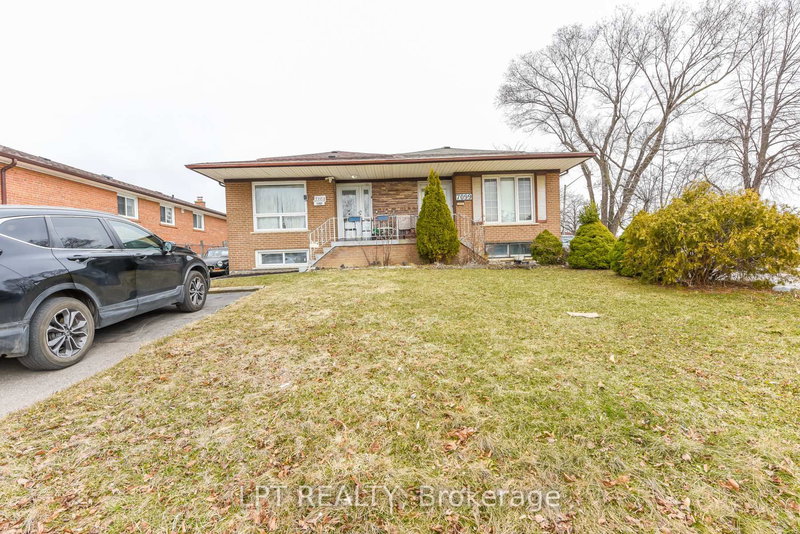 7101 Codlin Ave, Mississauga, L4T 2M3 | Image 2