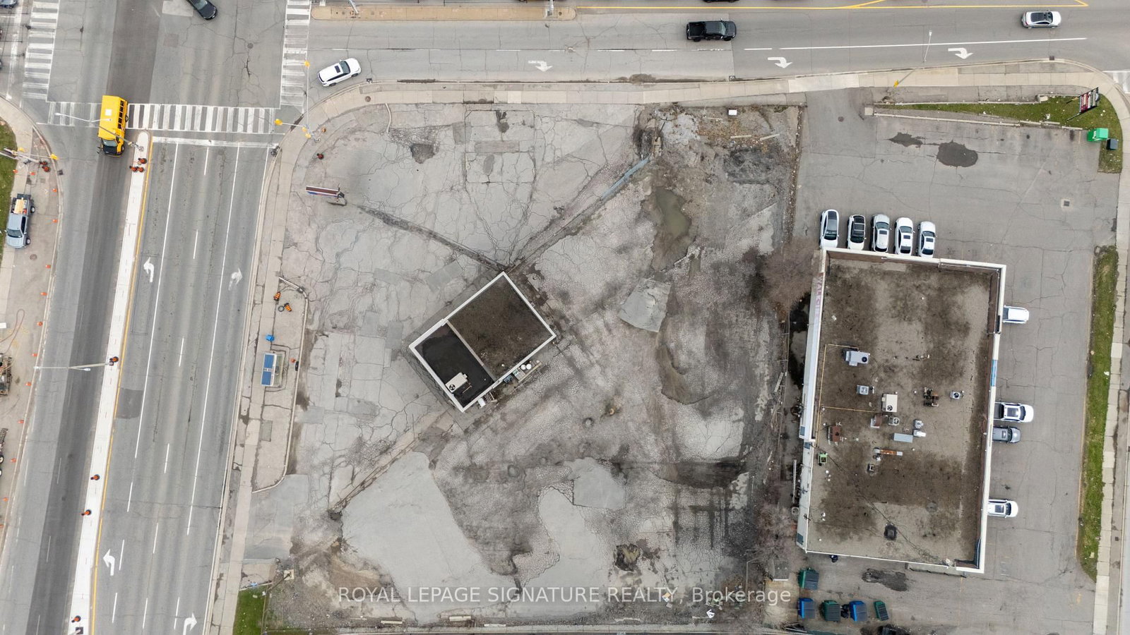 73 Kennedy Road S - Photo 4