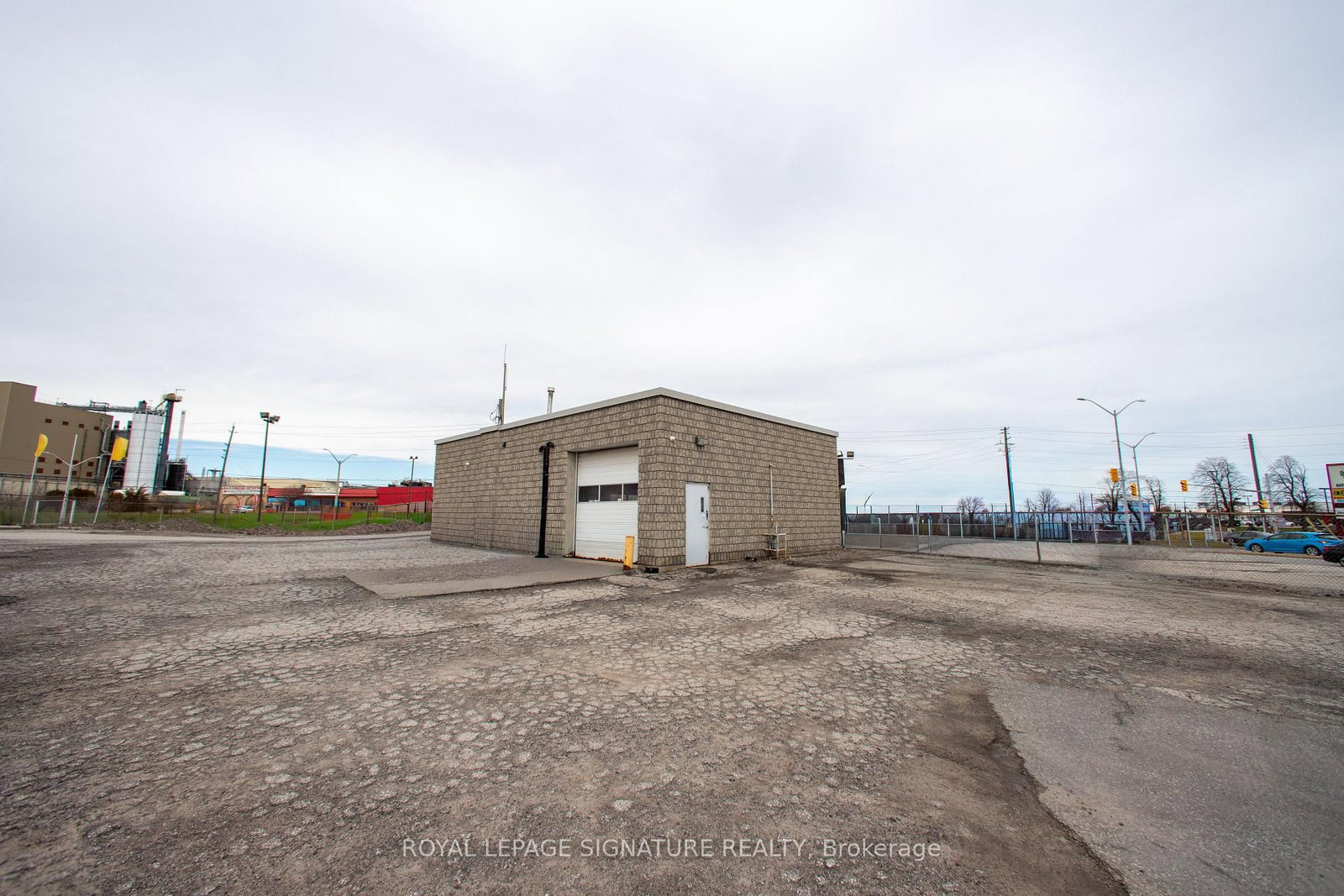 73 Kennedy Road S - Photo 7