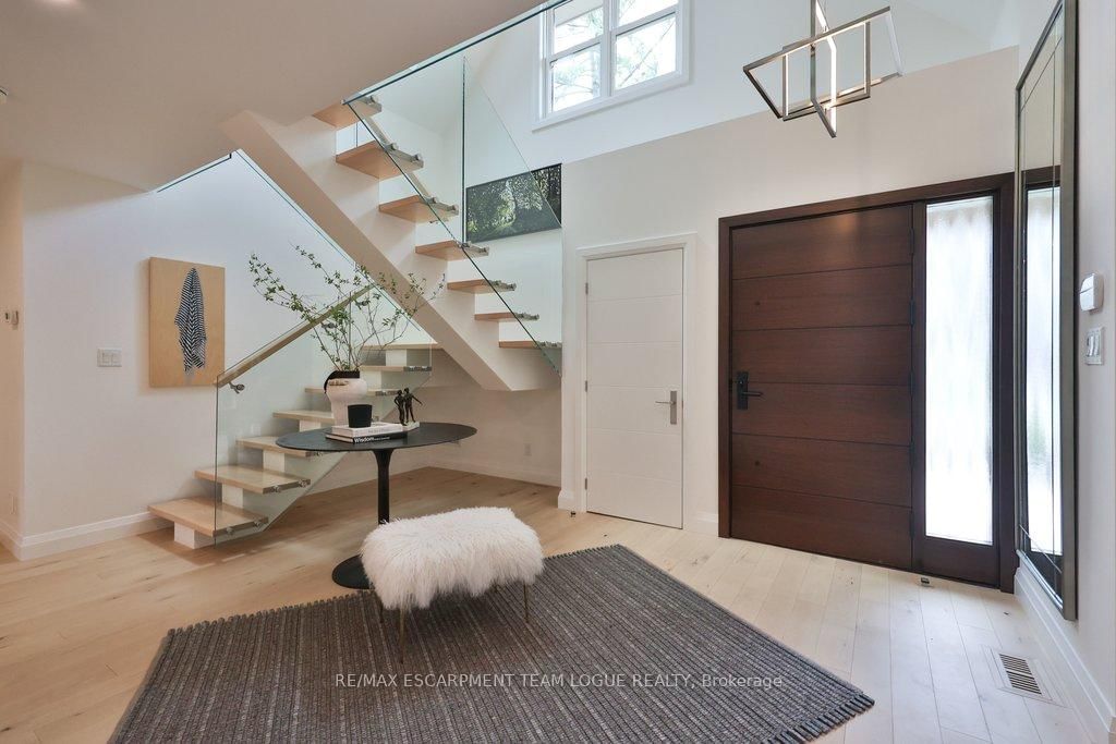 319 Goodram Drive - Photo 4