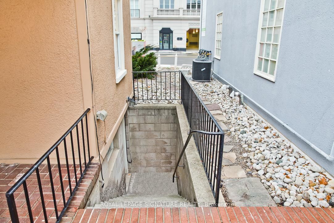 136 Trafalgar Road - Photo 15