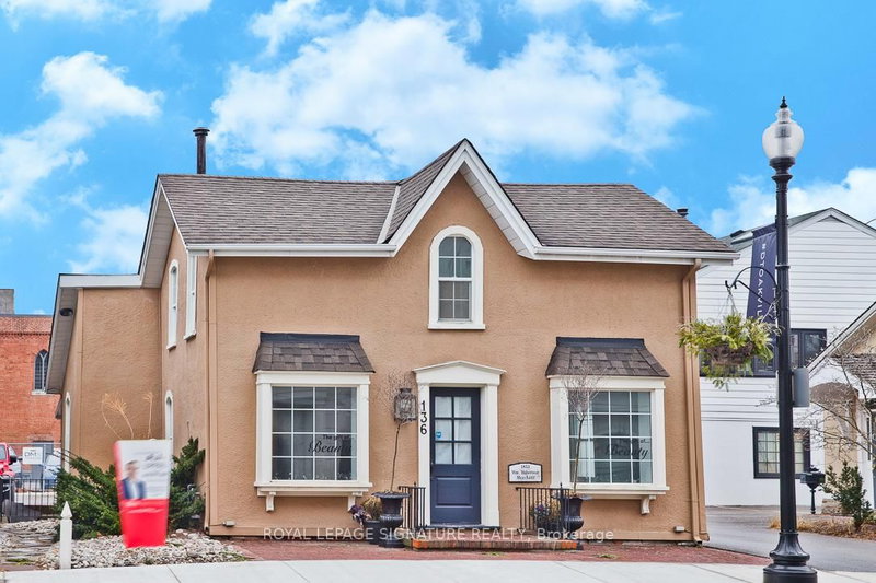 136 Trafalgar Rd, Oakville, L6J 3G5 | Image 2