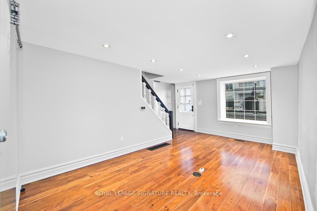 136 Trafalgar Road - Photo 4