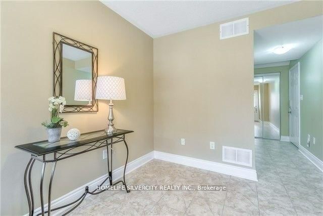 3049 Dewridge Avenue