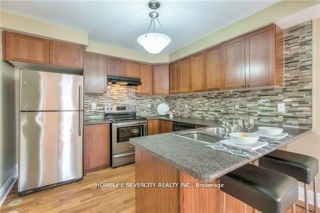 3049 Dewridge Avenue