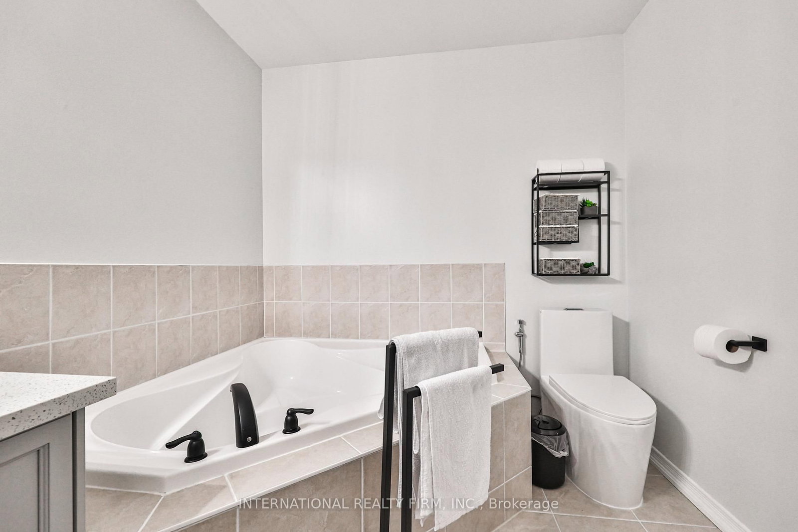 Townhouse for sale at 40-651 Farmstead Drive, Milton, Ontario, L9T 7W2 - Willmott - MLS: W13004292